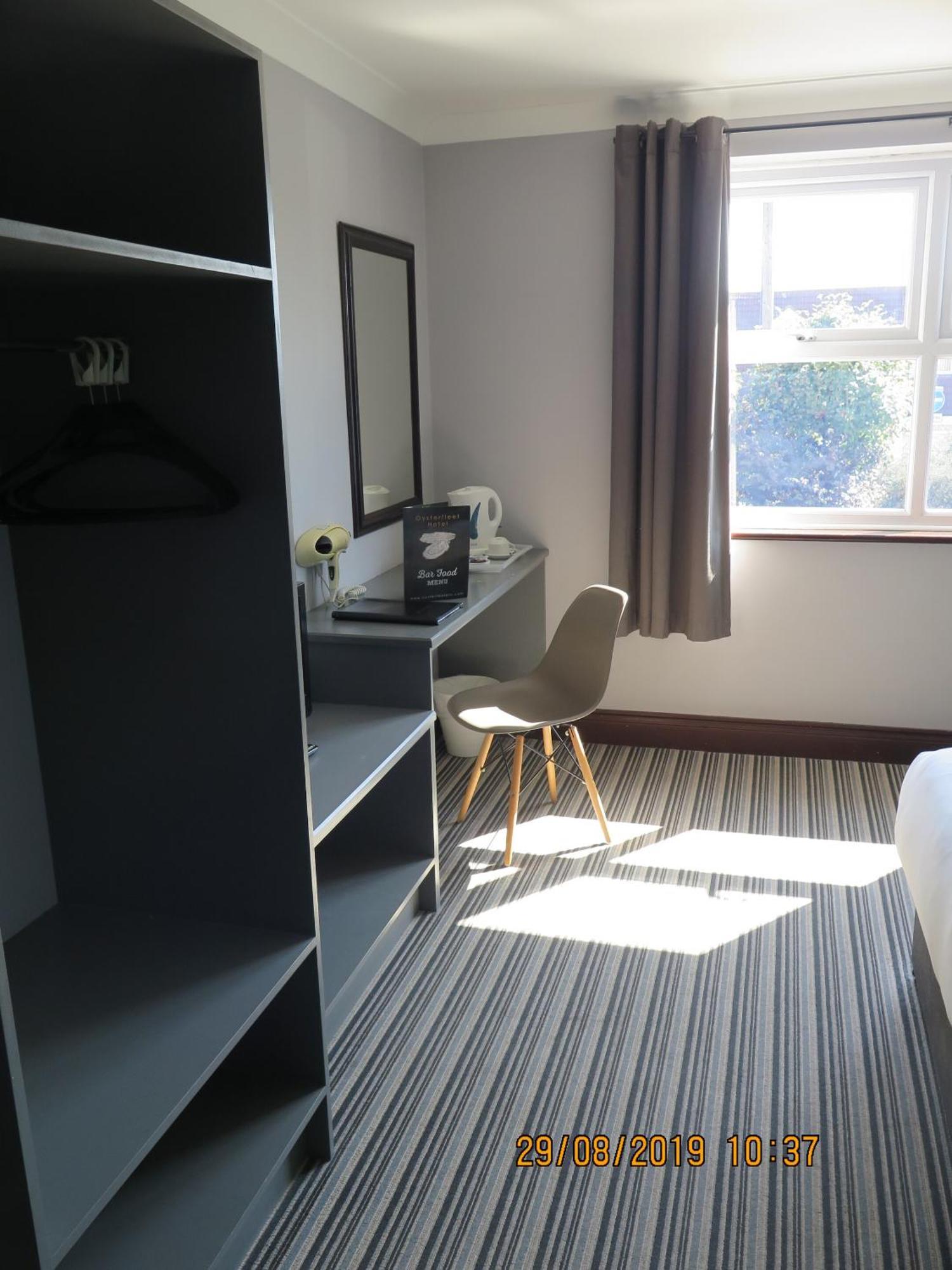 Oyster Fleet Hotel Canvey Island Dış mekan fotoğraf